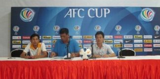 HLV Nguyễn Văn Sỹ xúc động vì tinh thần chiến đấu của V.NB