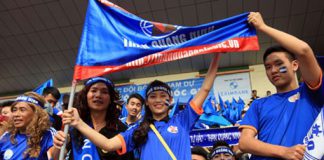 Chuyện về những CĐV V.League: "Người truyền lửa"