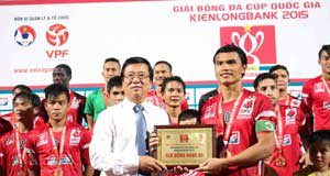Tổng hợp hình ảnh hai trận bán kết Giải bóng đá Cúp QG Kienlongbank 2015
