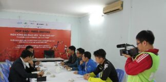 Chiều 27/11, Đoàn Khảo sát VPF làm việc với CLB Hà Nội và CLB Hà Nội T&T