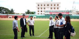 Đoàn khảo sát VPF làm việc với CLB Sanna Khánh Hòa BVN