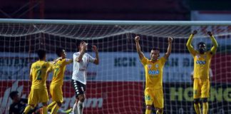 Thắng Long An 1-0, FLC Thanh Hóa vươn lên nhì bảng