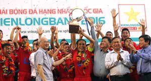 Tổng hợp hình ảnh Lễ trao Cúp vô địch HNQG Kienlong 2016 cho CLB TP.HCM