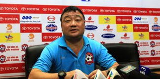 HLV Việt Hoàng "tiếc đứt ruột" khi học trò cưng đá hỏng penalty