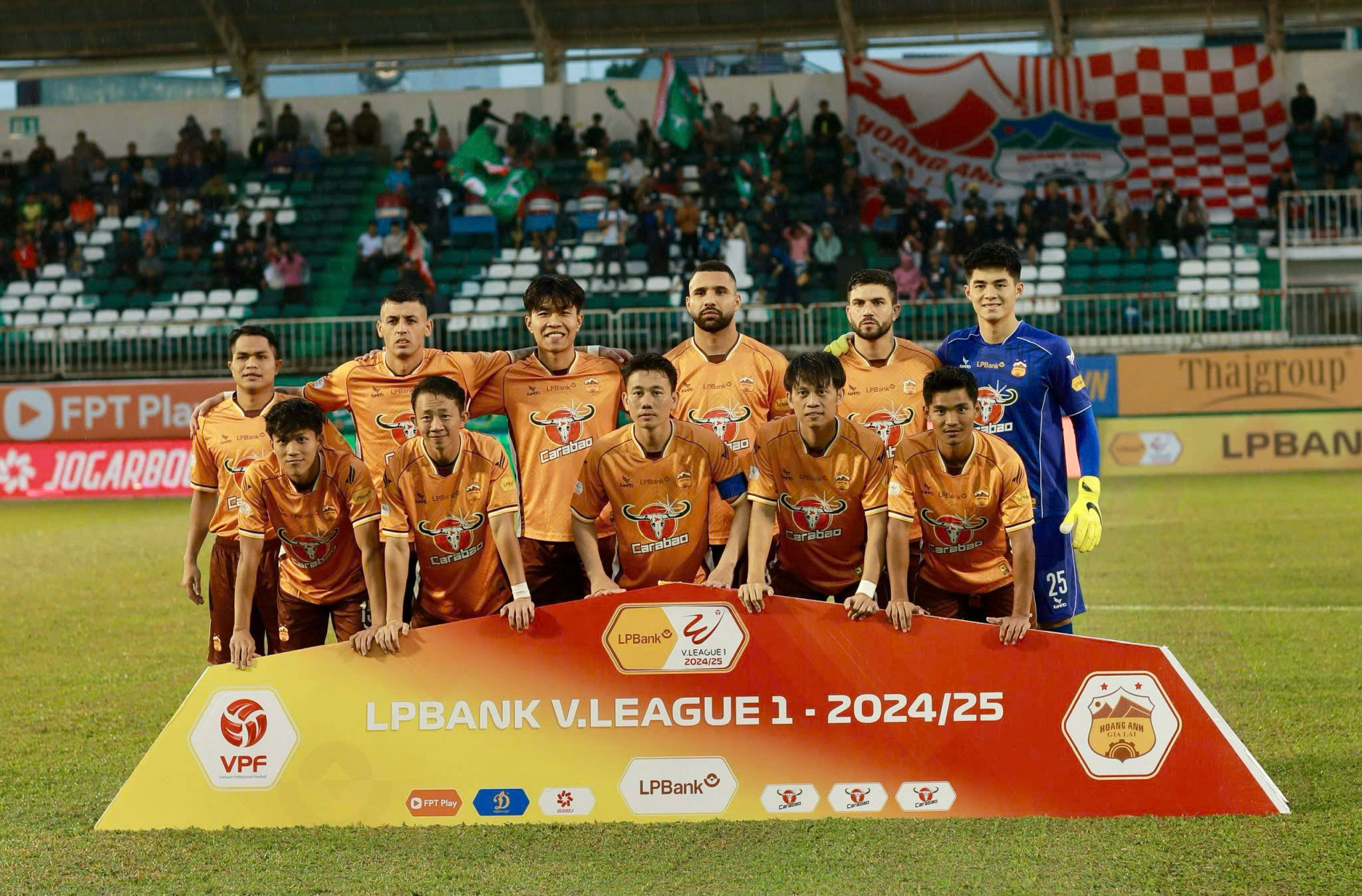 Bầu Đức bất ngờ 'chơi lớn', HAGL dẫn đầu V.League với dấu ấn chưa từng có trong lịch sử