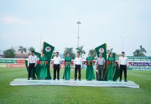 Chùm ảnh: Trao giải Hạng Nhì giải Hạng Nhất Quốc Gia Bia Sao Vàng 2025/2026
